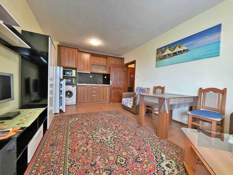 Продава се Двустаен апартамент в к.к. Слънчев бряг - 68 кв.м за 758 €/кв.м - Снимка #2