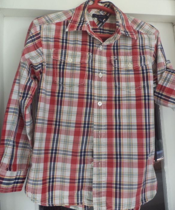 Лотове Tommy Hilfiger, Lévis , Zara