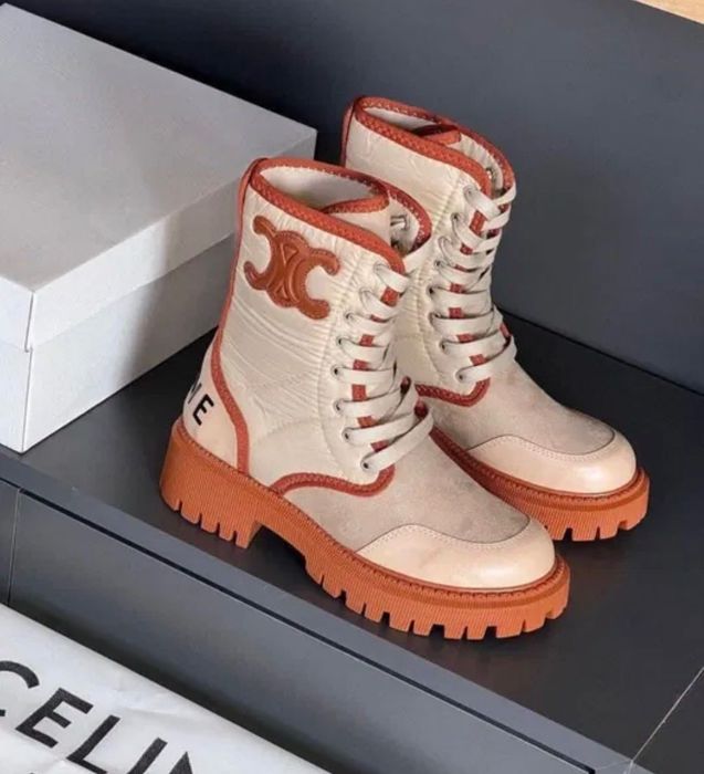 Нови ботуши Chanel