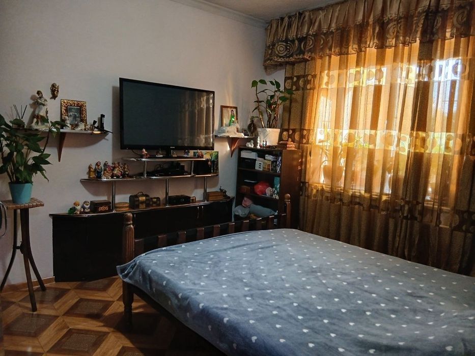 Продам квартиру в кирпичном доме