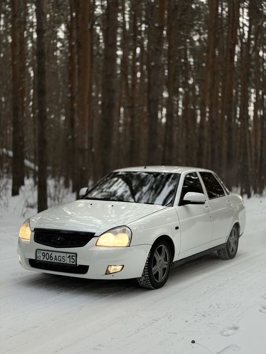 Продам приору 2013год