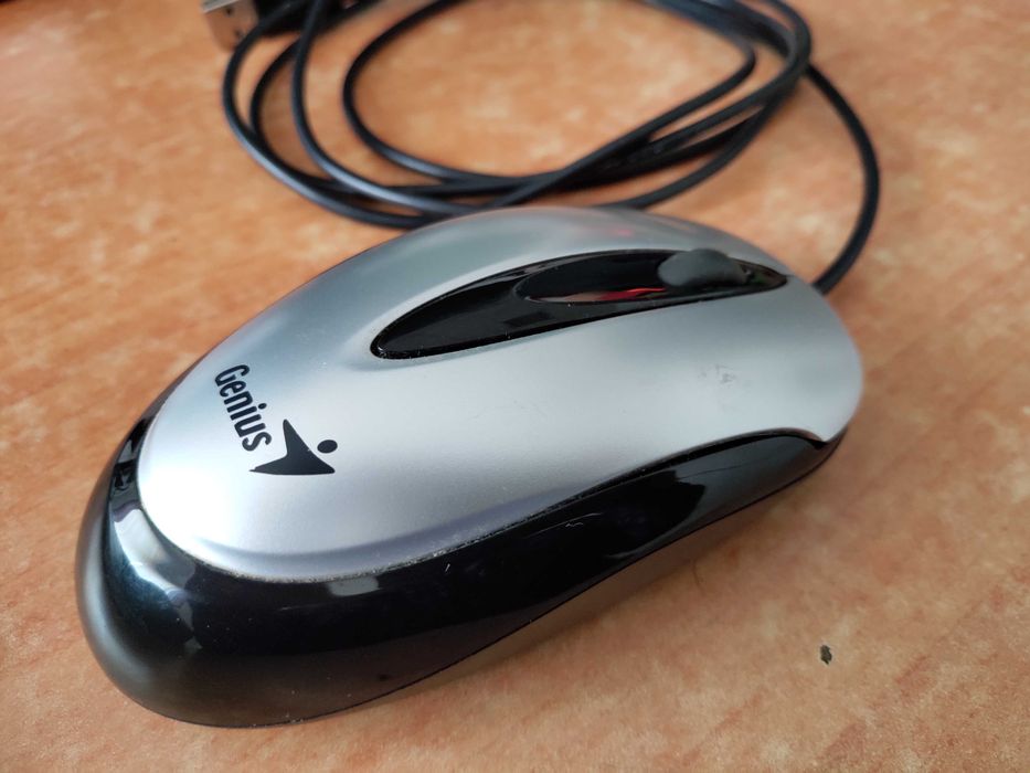 Компьютерная мышь Genius Traveler 100v (USB)