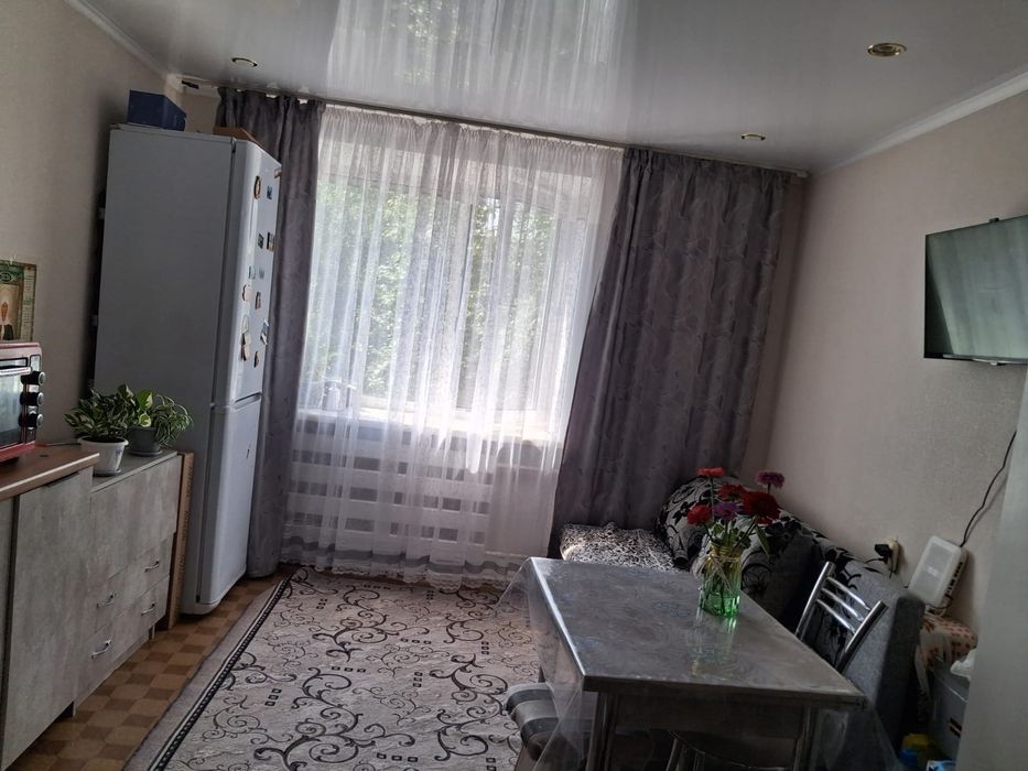 Продам комнату в общежитии.