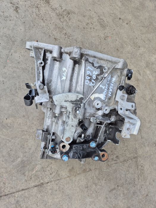Cutie Viteze Nissan Qashqai 6 trepte manuală 4x2 doar tracțiune fata, nu e 4x4, motor 1.6 DCI an 2011 compatibila pt modele 2008 - 2013