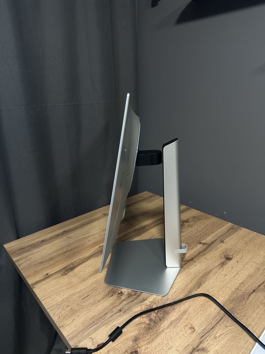 Монитор OLED 4K Samsung Odyssey G8