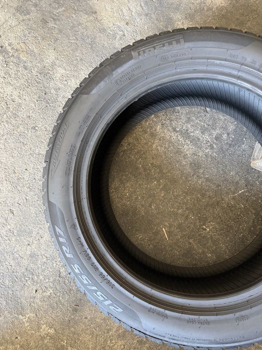 2 anvelope iarna 215/55/17 , 98 V , Extra load , Pirelli , DOT 2022 , 6.6 mm !