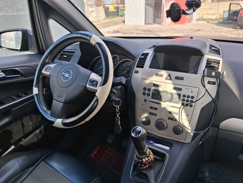 Opel Zafira 1.9 CDTI , 2008.