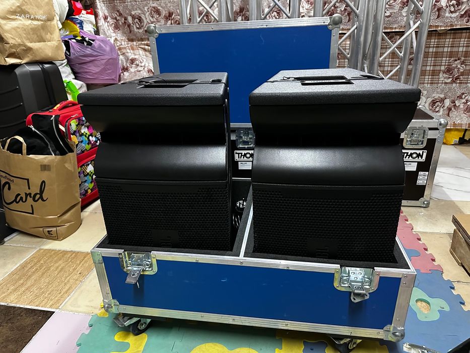 JBL VRX 932 LA - Sistem Activ Linne Array