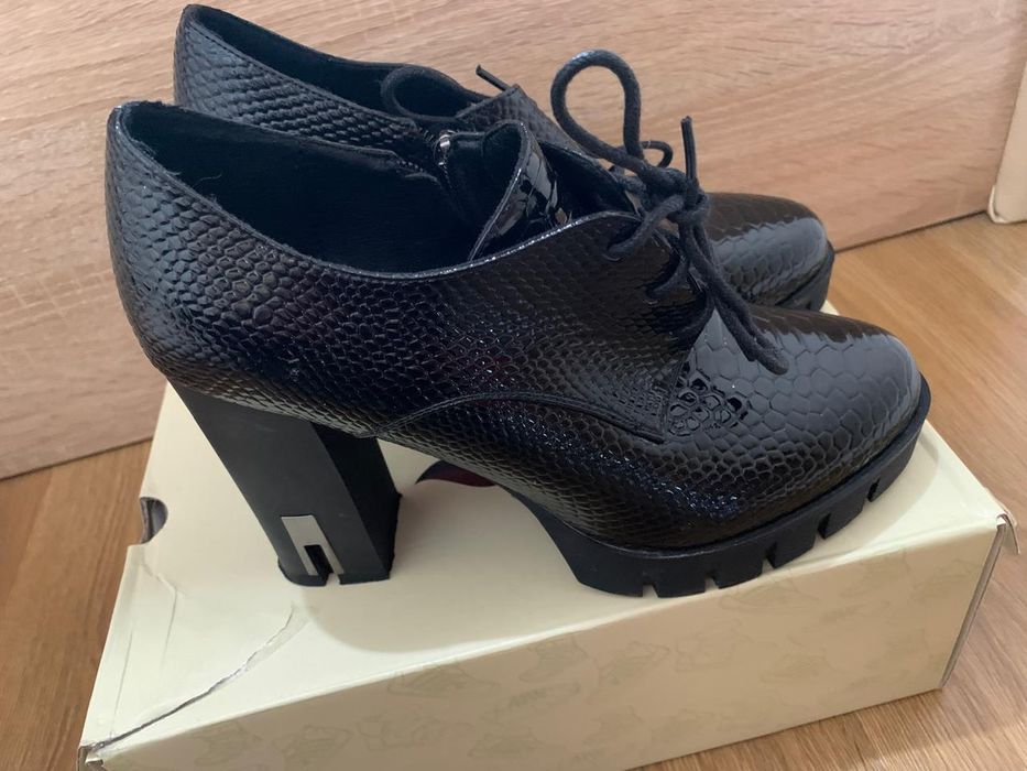 Продаю туфли в хорошем