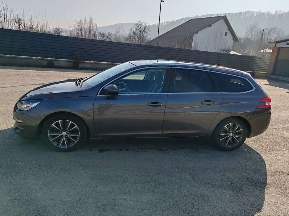 Peugeot 308 1.6 HDi 2014 – Piele, Plafon Panoramic, Întreținută