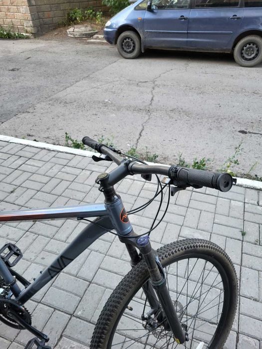 Отличные два Велосипеда