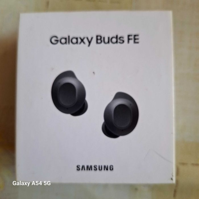 Продавам безжични слушалки°°