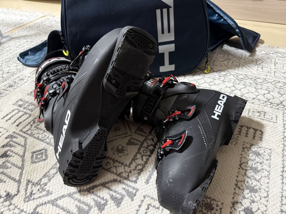 Продам лыжные ботинки HEAD