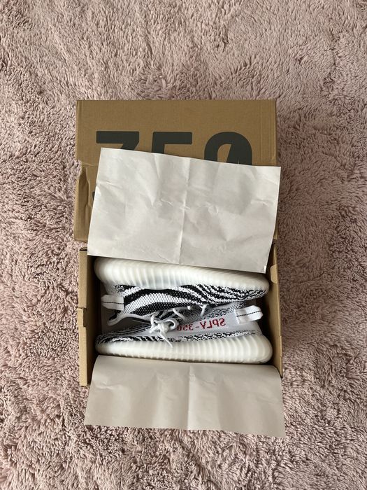 Yeezy 350 Boost Zebra
