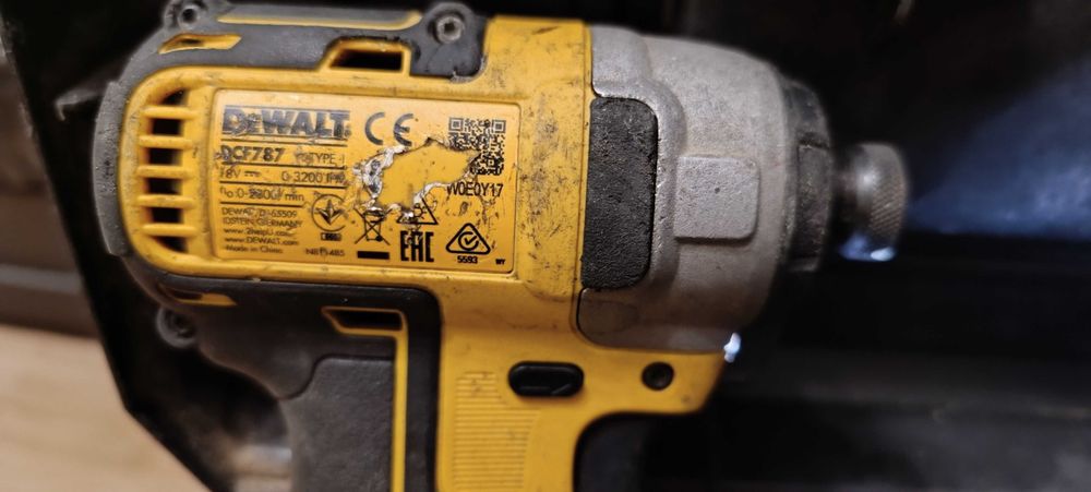 Dewalt DCF787 DCD778