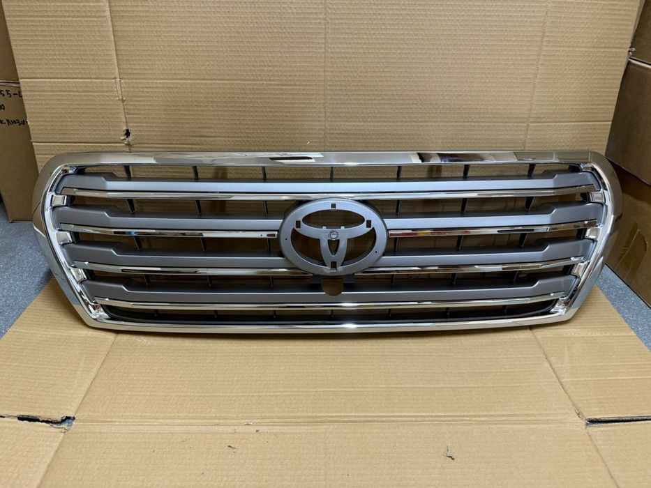 Решетка радиатора на land cruiser 200