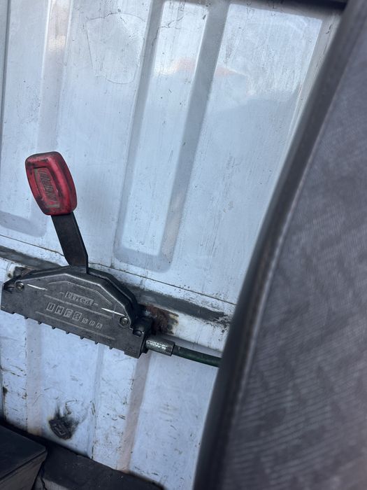 Продавам Ивеко 3512