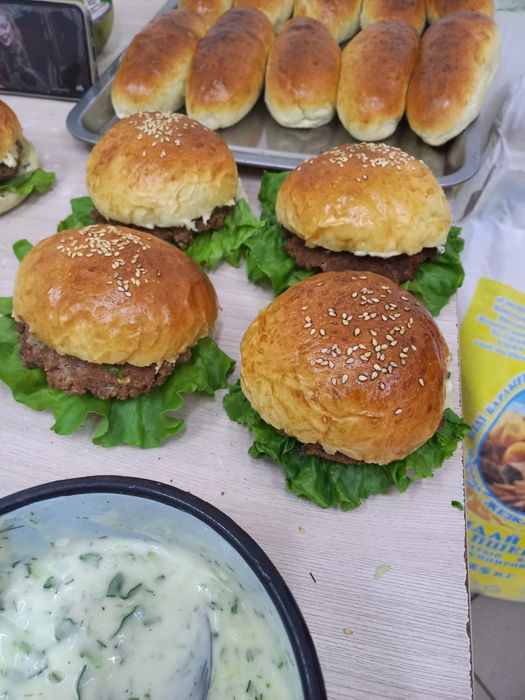 Пеку выпечку вкусную