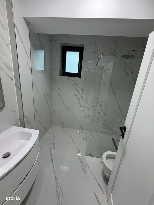Decomandat 3 camere  Apartament De Lux Ultra Central Bloc Nou