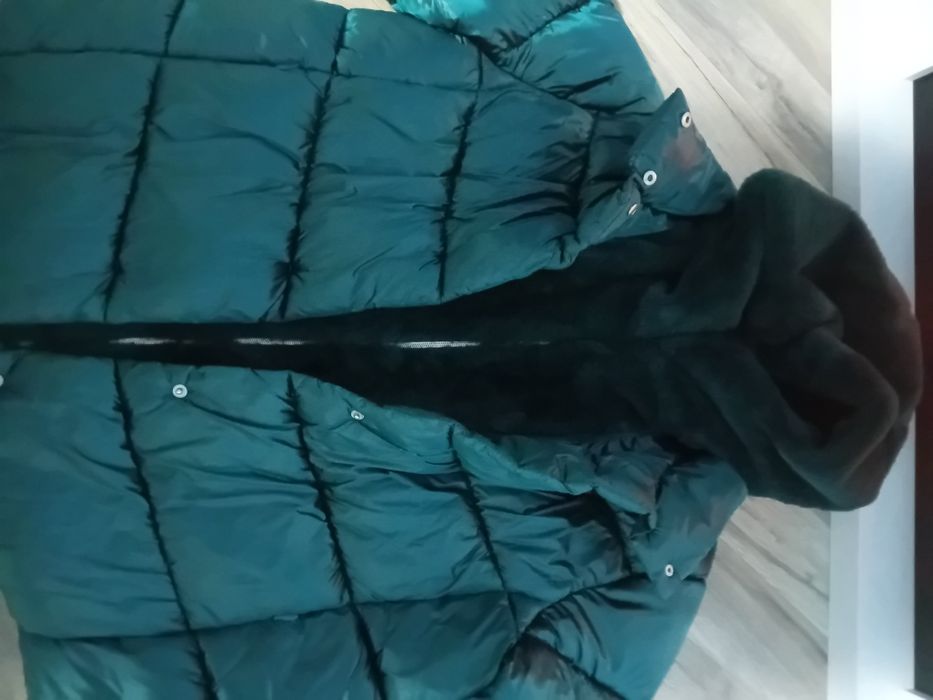 Vând geaca de iarna foarte calduroasa, Tom Tailer