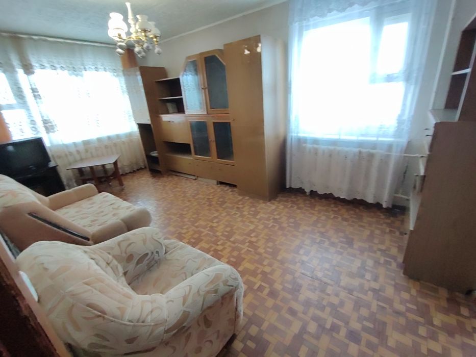 Продается  3-комн (5-18, 4 эт)