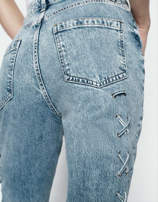 Светли дънки на Zara