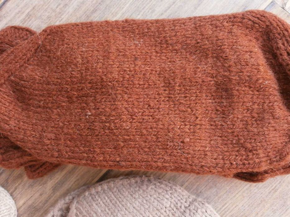 Мъжки Вълнени Чорапи №42-45 и Терлици №38-43 Ръчно Плетиво