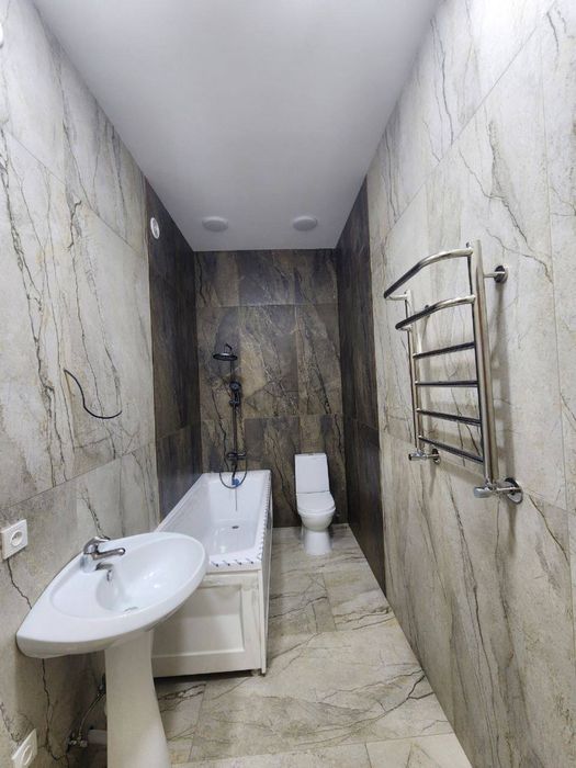 Срочная продажа 3х ком 82м2 Ресторан Basilic Амира Темура