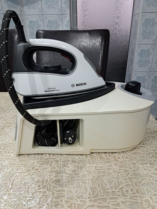 Stație de călcat BOSCH sensixx B 10L
