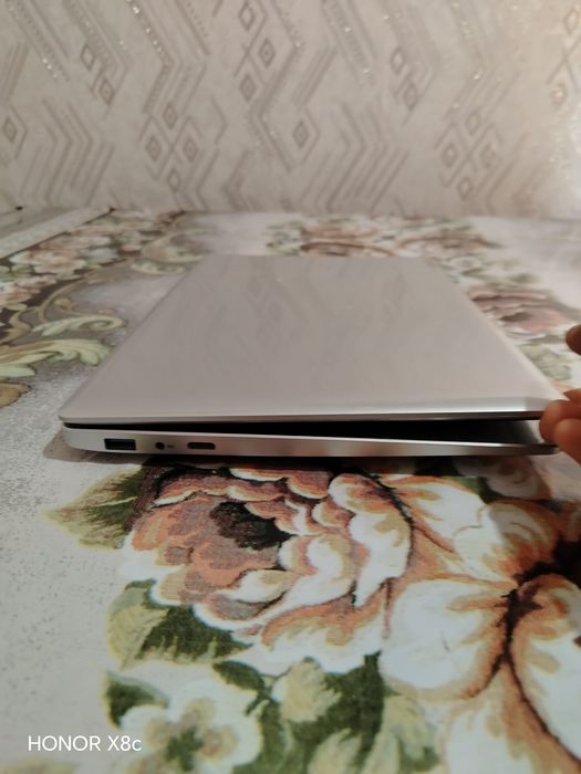 Ноутбук Сотилади (Янги)