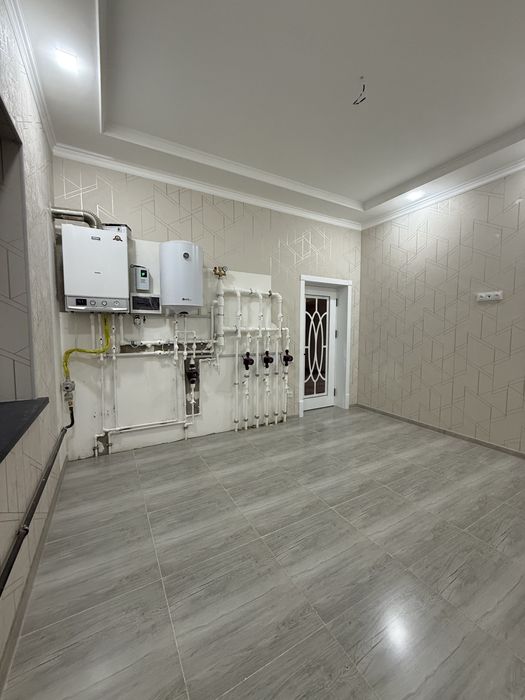 Срочно продается 1,5-сотик 6-х комн участка в Сергели Ханабад