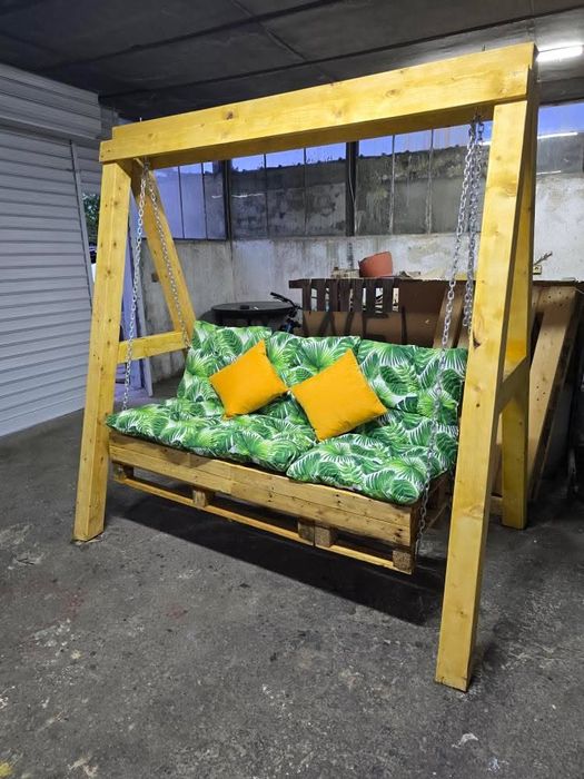 Градинска люлка.