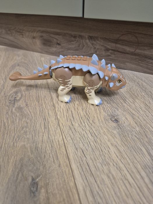 Продаю Лего Jurassic World