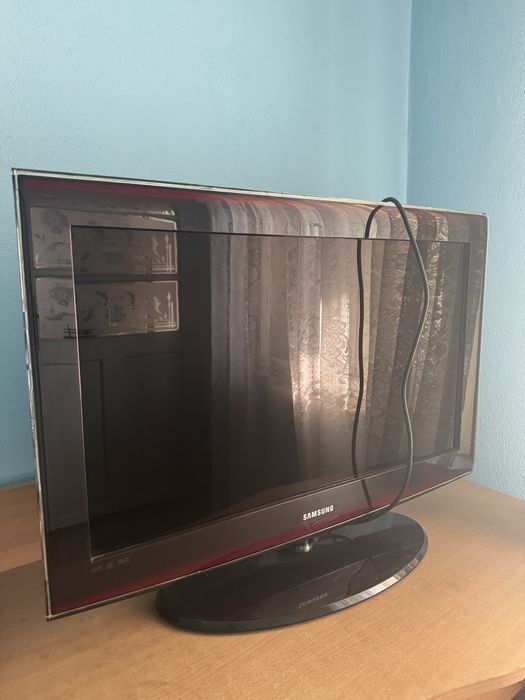 Vand televizor Samsung LCD