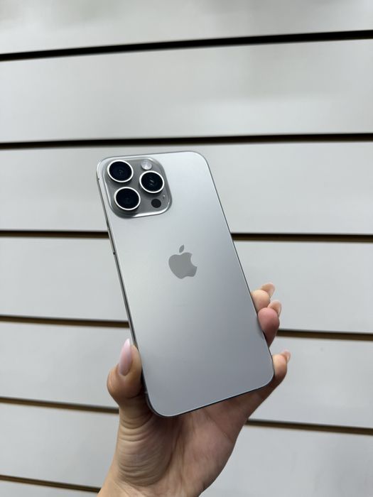 Продаю 15 PRO MAX 256GB