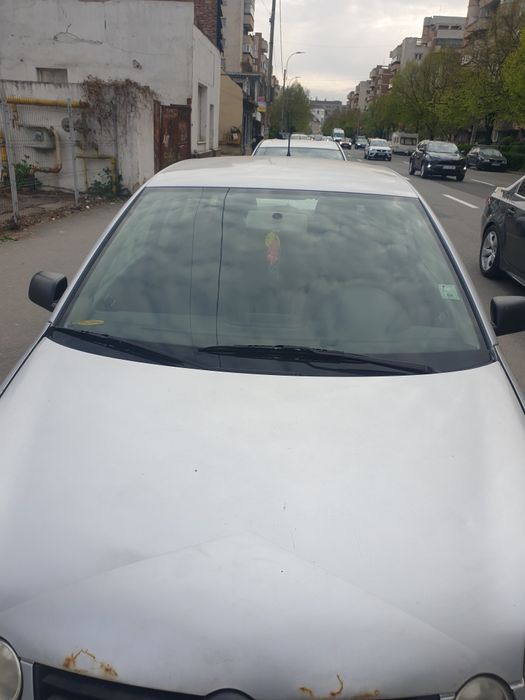 Vând polo 1.2 benzina