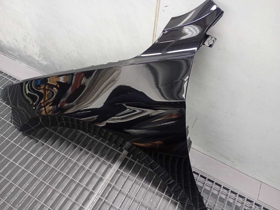 Aripa Fata Stanga VW Passat B8 An 2015-2019 (LC9X (Negru))