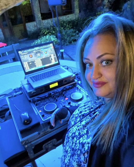 DJ + певица за Вашия банкет и фирмено парти