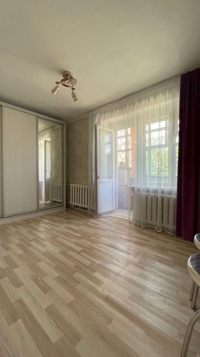 Үш бөлме үи сатылады