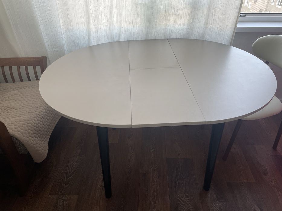 Продам круглый стол