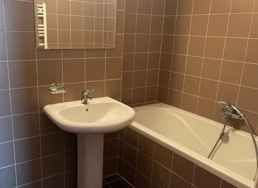 Дава се под наем Тристаен апартамент в Пловдив, Мараша - 74 кв.м за 219.3 € - Снимка #1