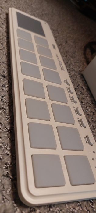 Controller midi Korg nanopad 2