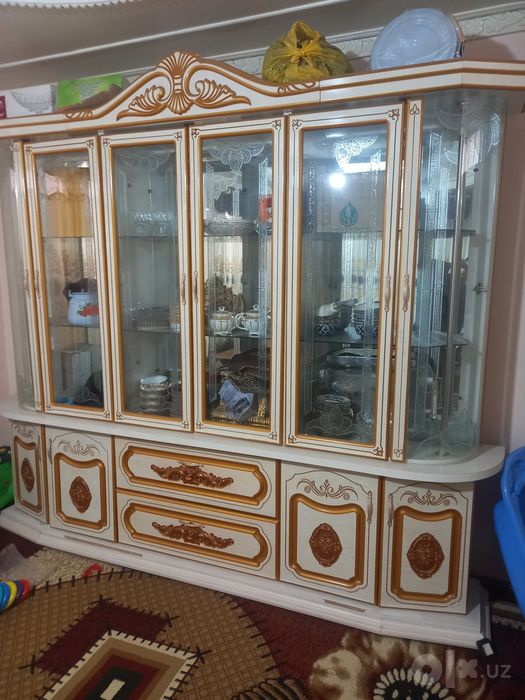 Mebel sotiladi xolat yangiday