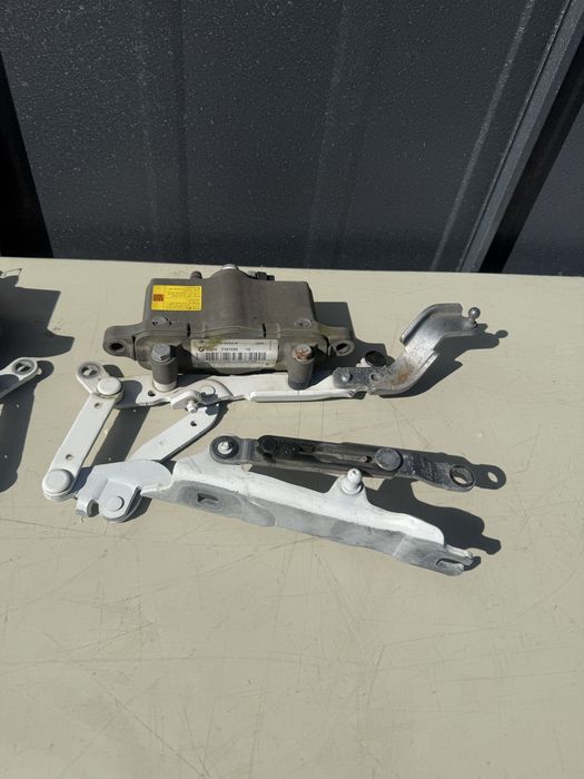 Balamale capse / capota  bmw seria 5 f10 f11