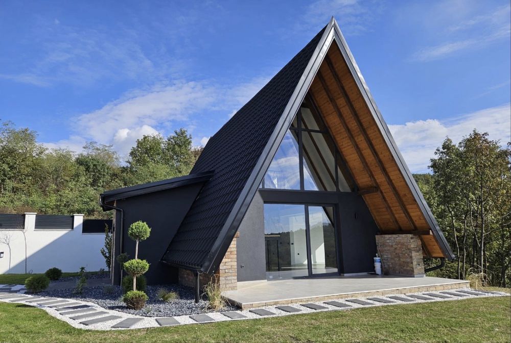 Cabane tip Aframe la cheie accept variante auto