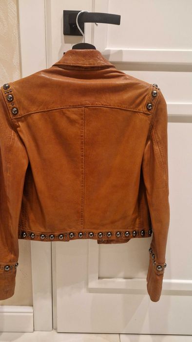 Късо кожено яке PINKO