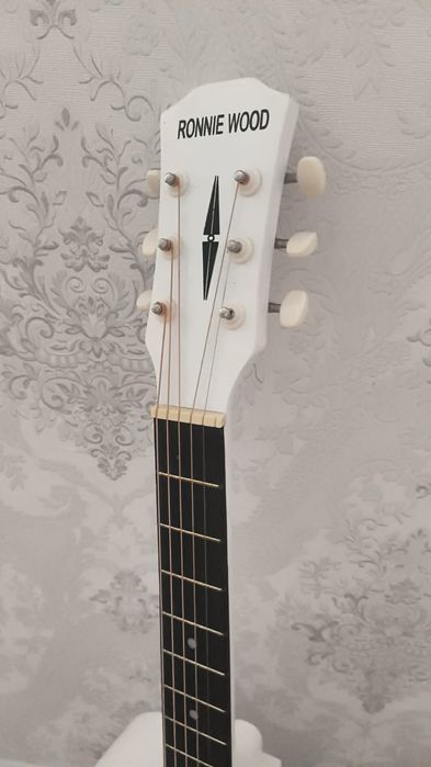 Гитара сатылады Ronnie Wood