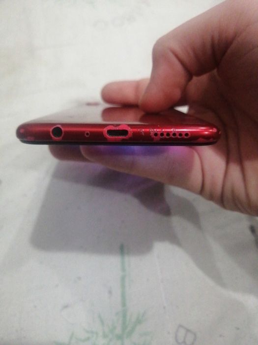 Самсун а10s с минусами