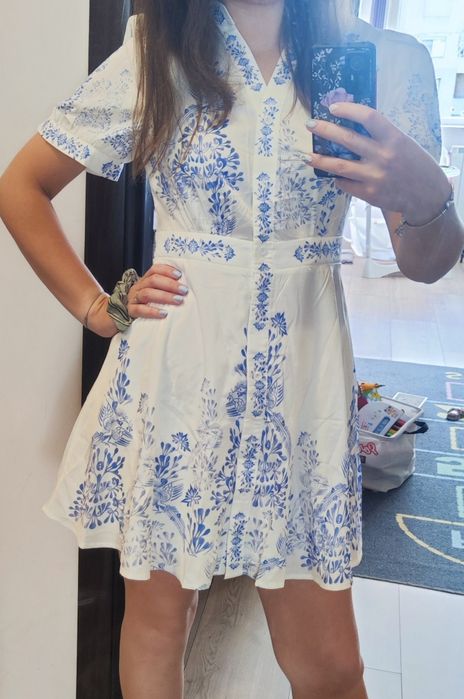 Нова лятна рокля размер 36 S