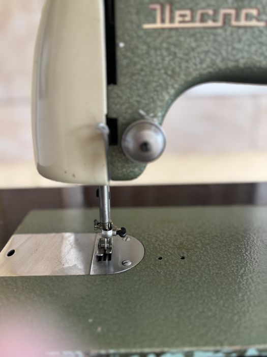 Masina de cusut Ileana-UMC Cugir-cu masa originala-Braila